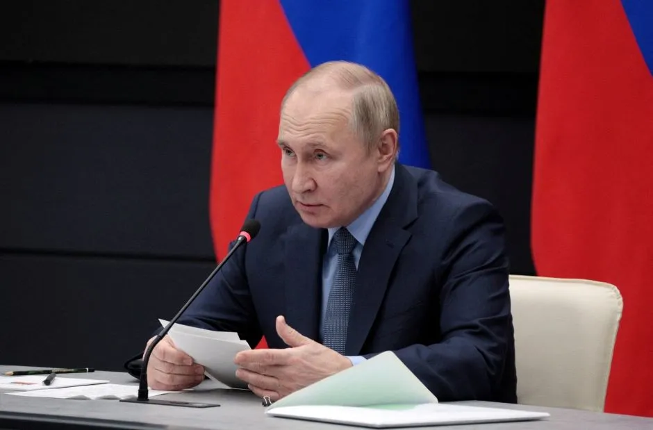 Tổng thống Putin ký sắc lệnh cấm bán dầu cho những nước áp giá trần